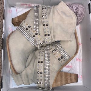 Not Rated Diamond Boot heel